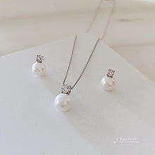 Load image into Gallery viewer, 經典黛妃款手工珍珠耳針項鍊組