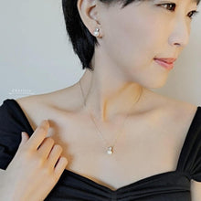Load image into Gallery viewer, 經典黛妃款手工珍珠耳針項鍊組
