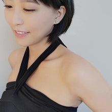 Load image into Gallery viewer, Audrey四葉幸運草珍珠耳針

